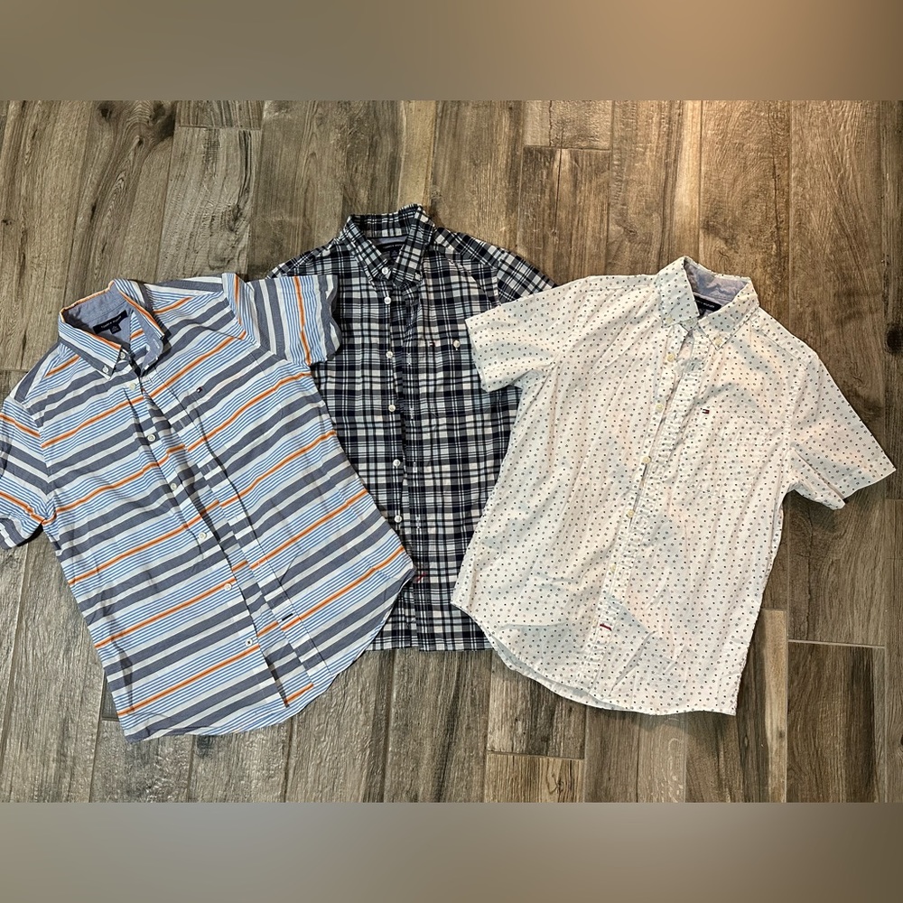 3 used Tommy Hilfiger button ups all size XS